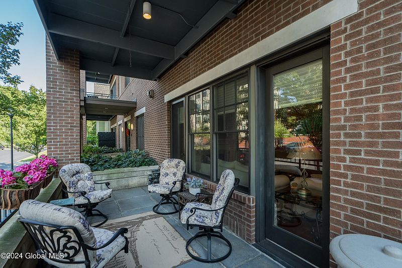 4th image of 30 Whistler Court #211