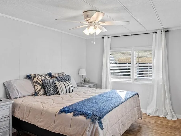 407 Cape Florida Way — Photo 8