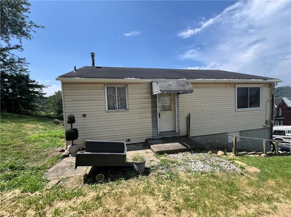 2118 Cronemeyer St, McKeesport, PA 15132