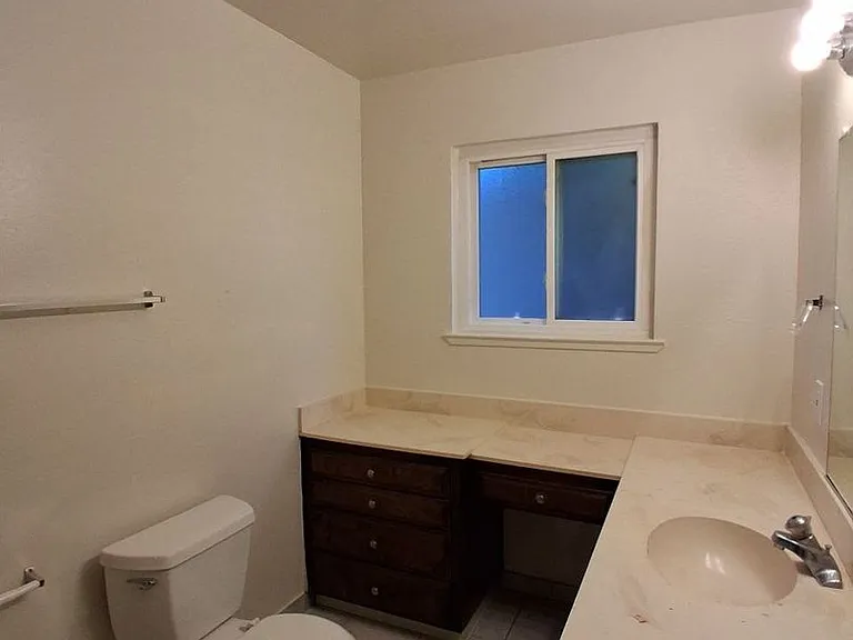 5083 W Ashcroft Ave — Photo 11