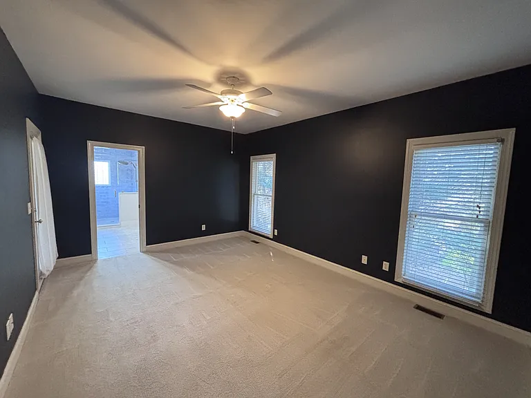 420 Lake Forest Dr SE — Photo 25