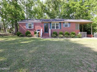 416 Maple St, Jacksonville, NC 28540