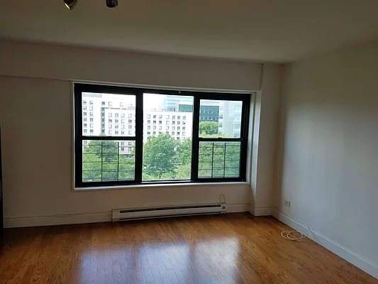 Rented by Bruma Realty LLC | media 10