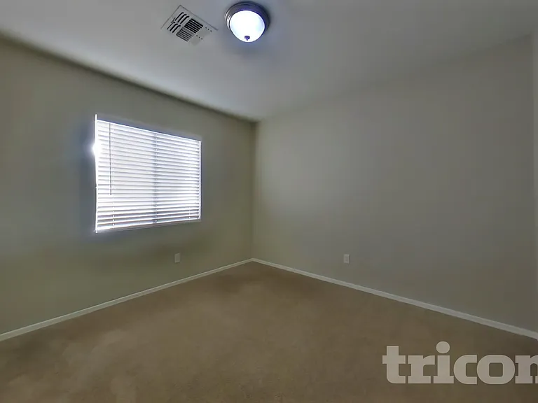 12601 W Pershing St — Photo 12
