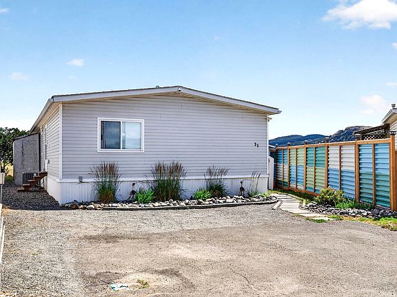 2nd image of 3099 Shuswap Rd #31