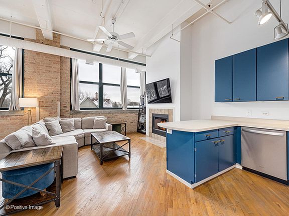 2nd image of 601 Linden Pl APT 205