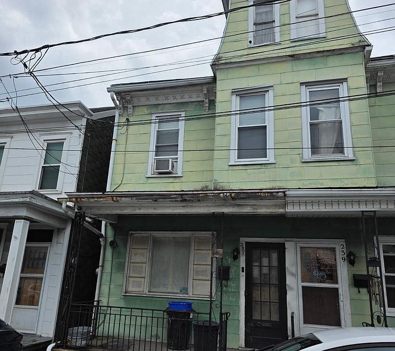 1st image of 237 N North St