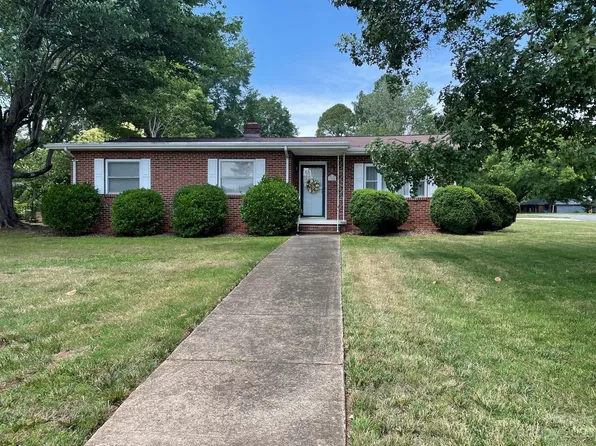 1402 Sussex Ln, Salisbury, NC 28144