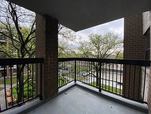 Rented by Bruma Realty LLC | media 7