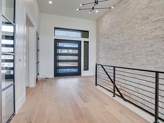 5th image of 1587 W Crystal View Ct