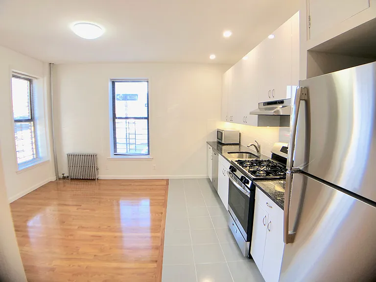 2 Doscher St #1 — Photo 4