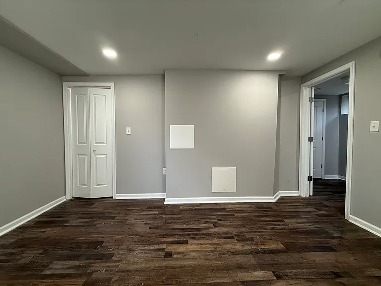 537 N 64th St #1 — Photo 19