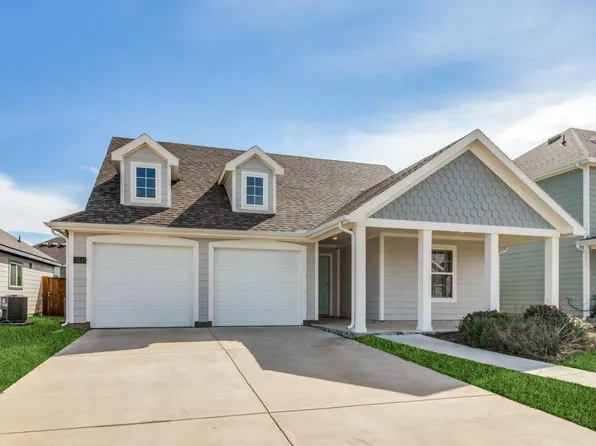 111 Spring Creek Ln, Terrell, TX 75160