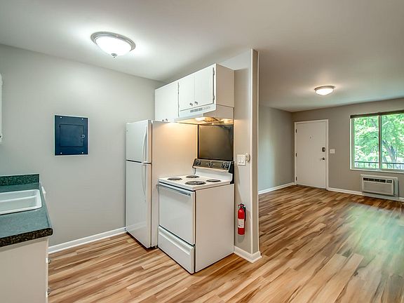5th image of 3600 Hillsboro Pike APT E16