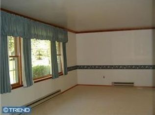 68 Smith Rd, Collegeville, PA 19426