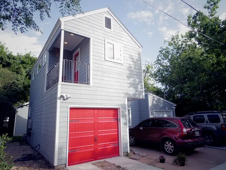 3504 Speedway — Photo 15