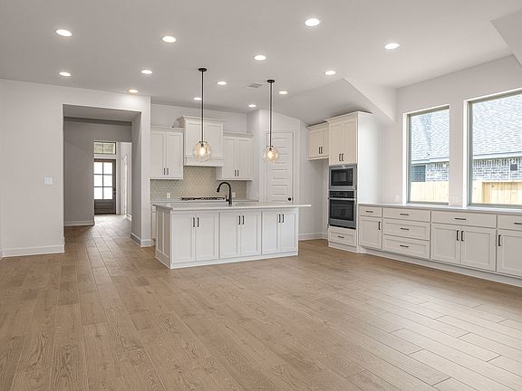 2nd image of 6519 Yellow Rose Ct