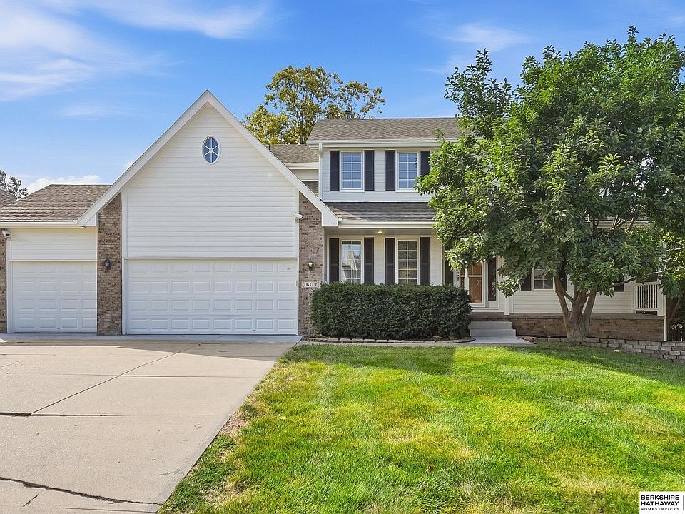 1st image of 16117 Drexel Cir