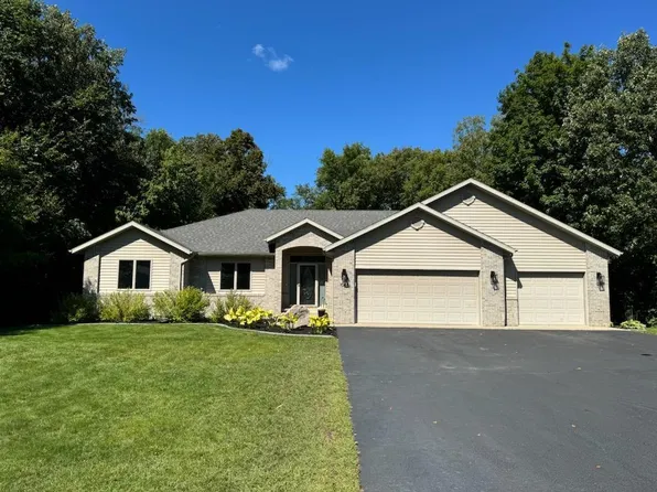 1048 Timber Dr, Detroit Lakes, MN 56501