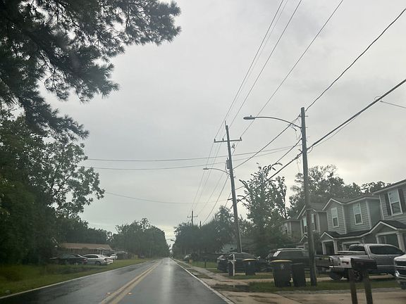 4th image of 5278 Baycrest Rd