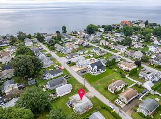 30 Mohican Rd, Old Saybrook, CT 06475