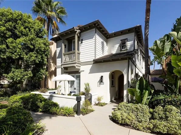 21255 Lorca Cir, Huntington Beach, CA 92648