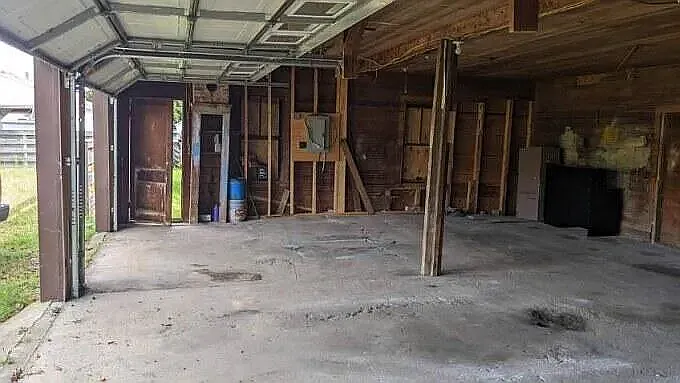 100 W Main St — Photo 7