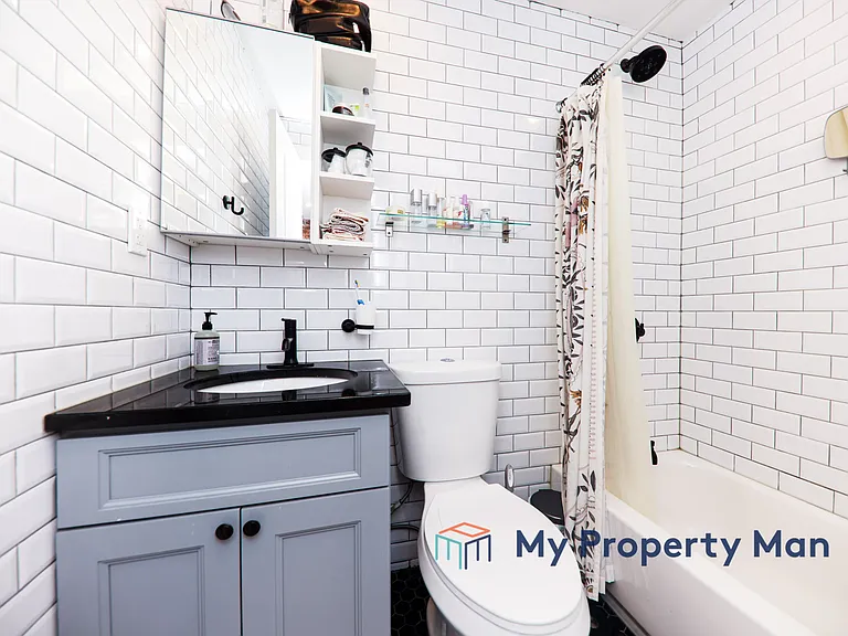 753 Monroe St #1 — Photo 11