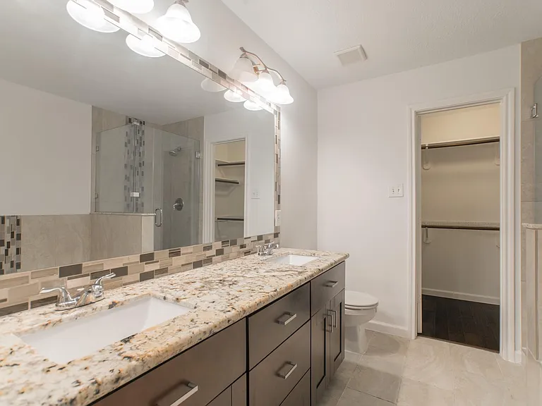 226 Blushwood Pl — Photo 32