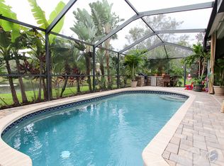 15549 Martinmeadow Dr, Lithia, FL 33547