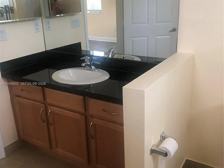 1129 SW 147th Ter — Photo 14