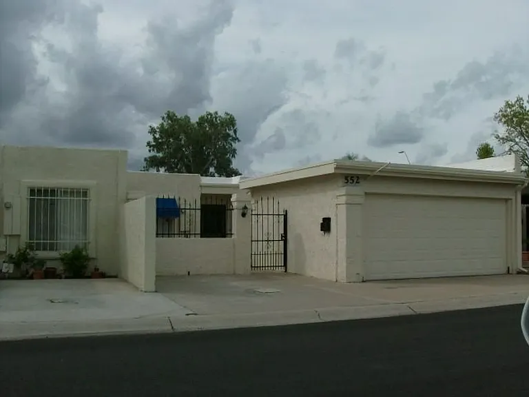 552 N Emerson St — Photo 1