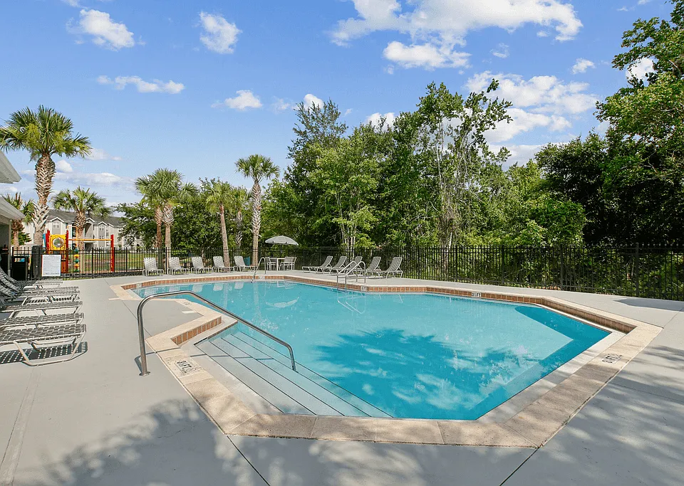 Camellia Pointe Apartments