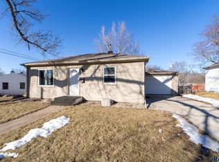 2204 E 8th St, Sioux Falls, SD 57103