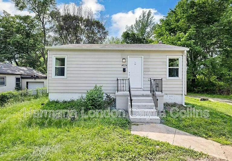 10117 Count Dr — Photo 1
