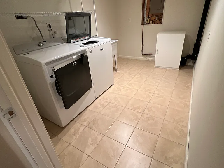 1124 Fern Hollow Dr — Photo 23