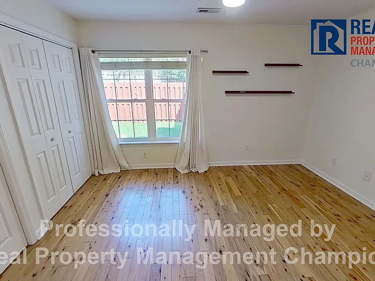 3825 Mayfield Ct — Photo 12