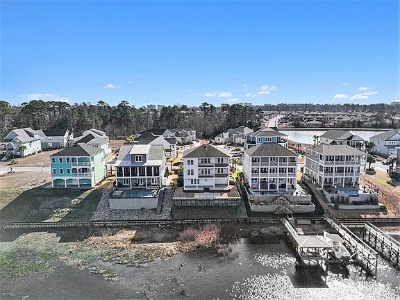 4th image of 235 Palmetto Harbour Dr.