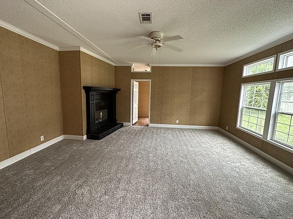 4th image of 269 Cathy Drive