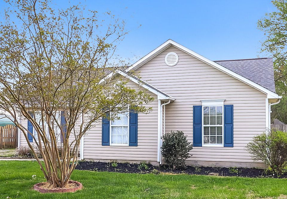 1st image of 518 White Oak Ln