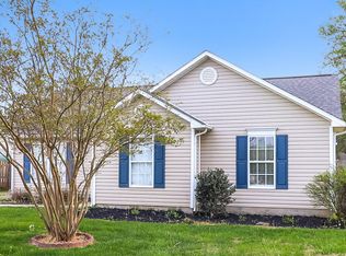 518 White Oak Ln, Matthews, NC 28104