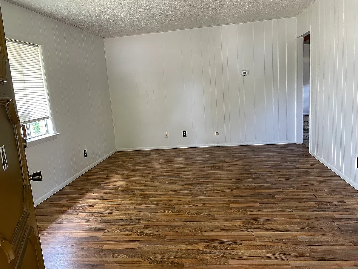 2 bed, 850 sqft, $995 — Photo 4