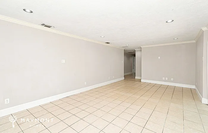 3 bed, 2.0 bath, 1648 sqft, $1,945 — Photo 4