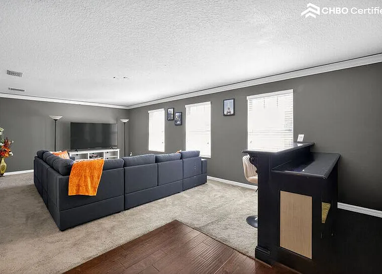 145 Malaga Ave — Photo 15