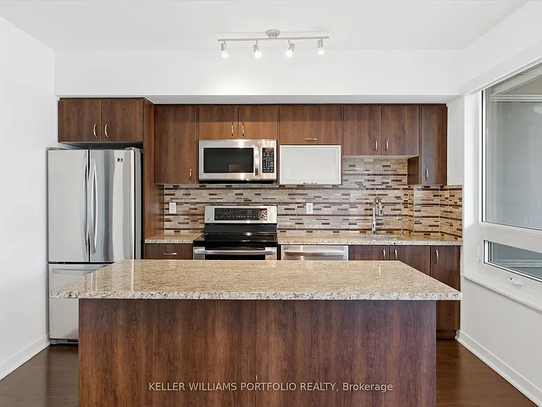 59 E Liberty St #911 — Photo 10