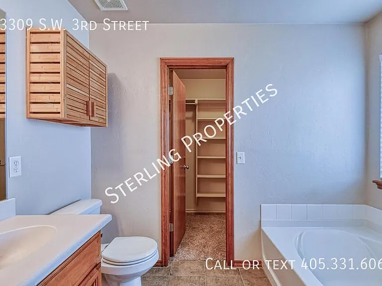13309 SW 3rd St — Photo 21