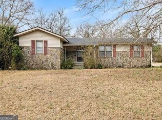 972 Greer Rd, Griffin, GA 30223