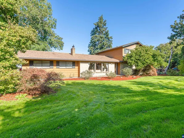 28171 Clear Lake Rd, Eugene, OR 97402