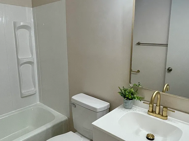 7658 Stuhldreher St NW — Photo 11