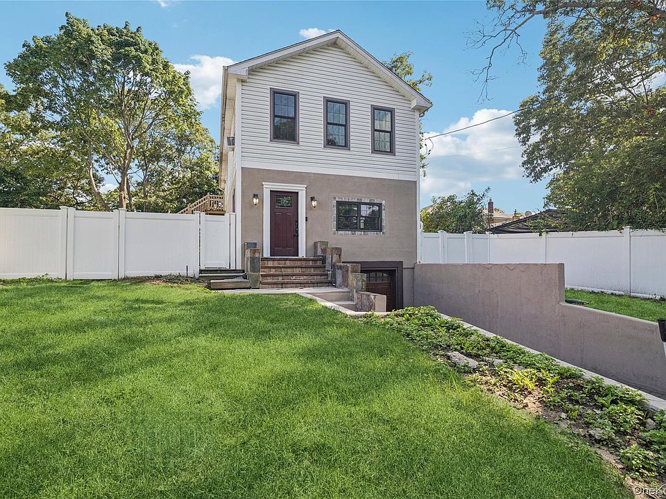 1st image of 44 Ridgedale Avenue
